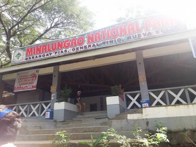 Minalungao National Park Entrance
