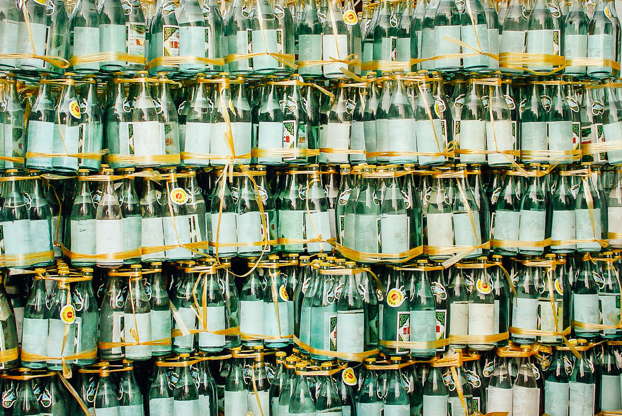 bottle wall • qingdao, china    © marc montebello all rights reserved