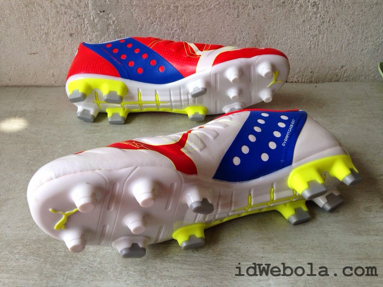 Sepatu Bola Puma Putih Merah Sepatu Bola Puma Putih Merah