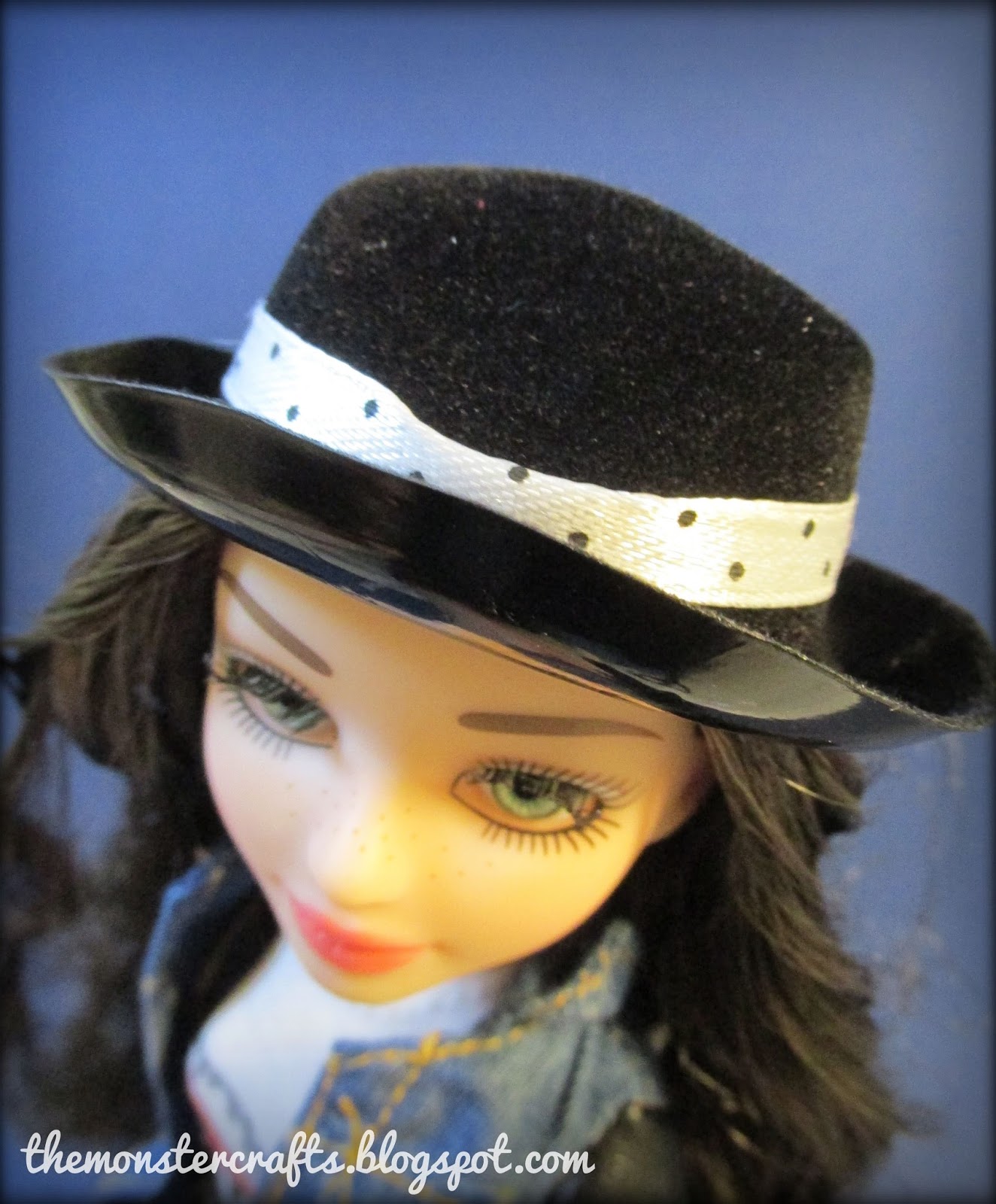 Doll Review McKeyla McAlister with lava lamp experiment (Project MC2)