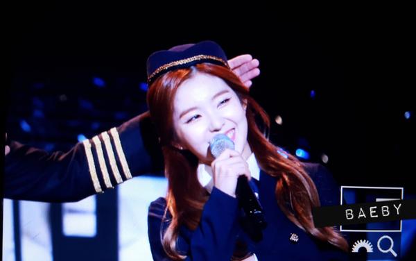 아이린 오늘 뮤뱅 제복 | 인스티즈