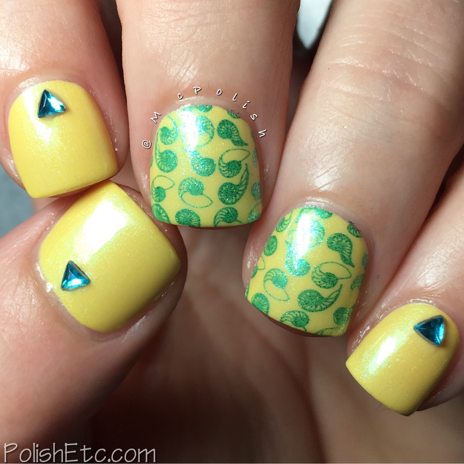 Yellow Nails for the #31DC2017Weekly - McPolish - Zoya Daisy stamping