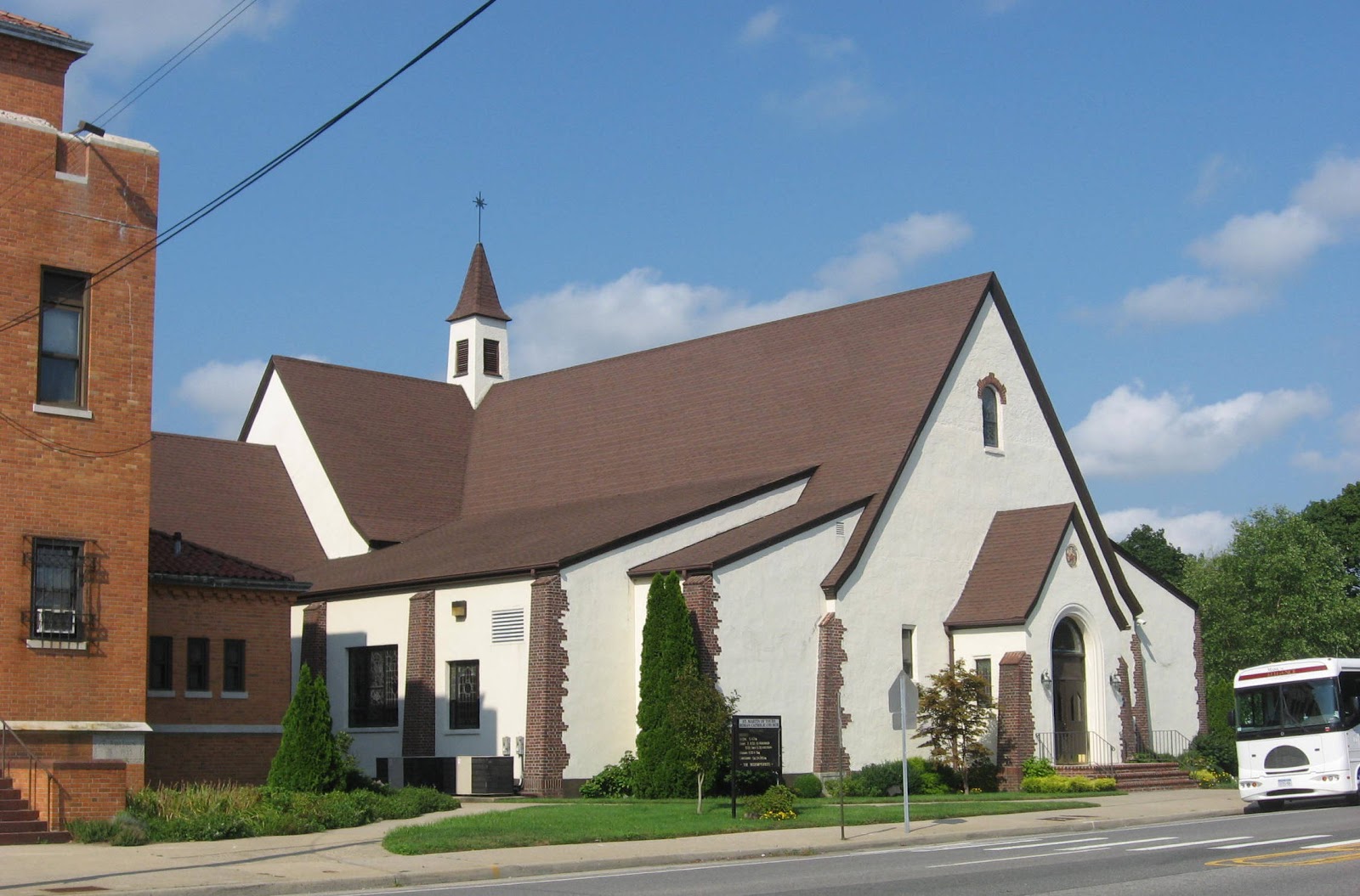 Nassau County N.Y. Catholic St. Martin of Tours, Bethpage