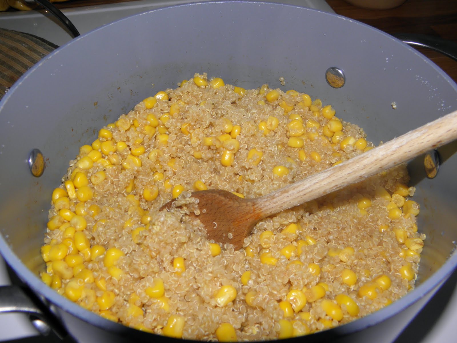 Simply Natural Home: Quinoa Burritos