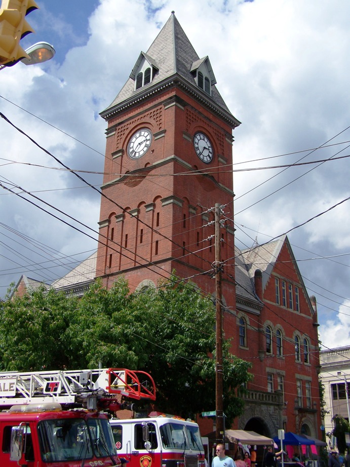 Frank's Place Carbondale City Hall