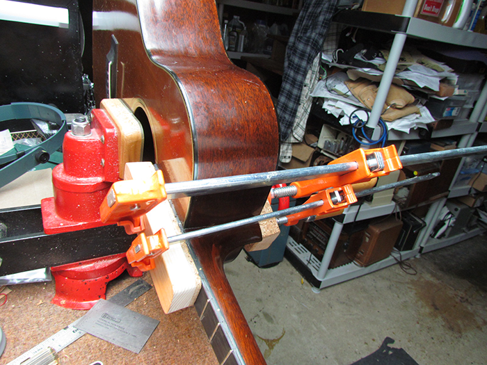 Heat Straightening Bowed Guitar Neck 1931 Martin 018T Restoration and