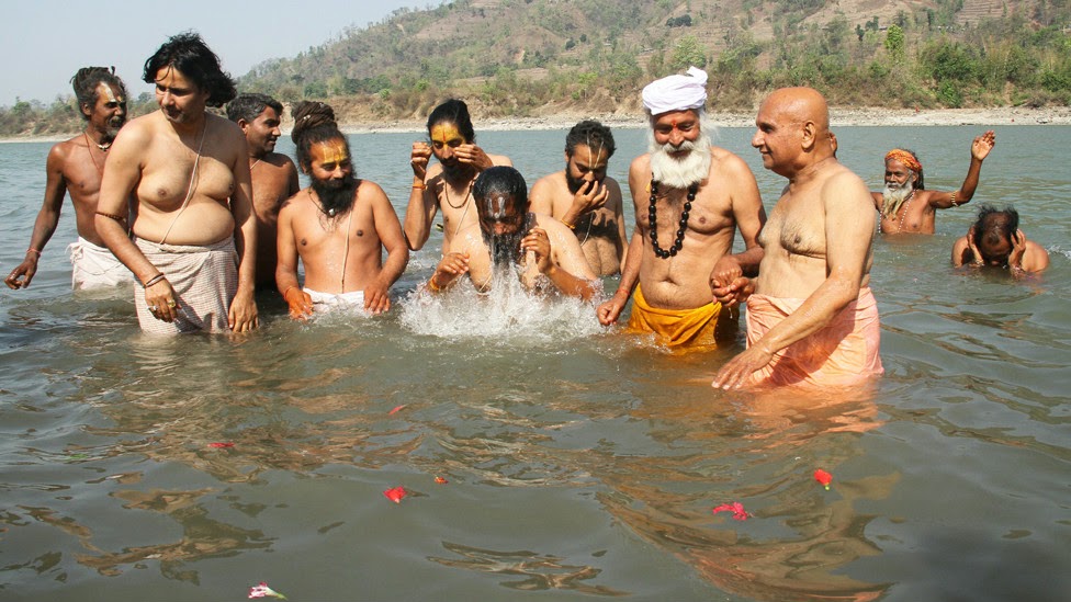Nude Ganga Bathing Sexy Erotic Girls