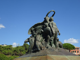 Baroni's sculpture at Quarto is a monument to the expedition