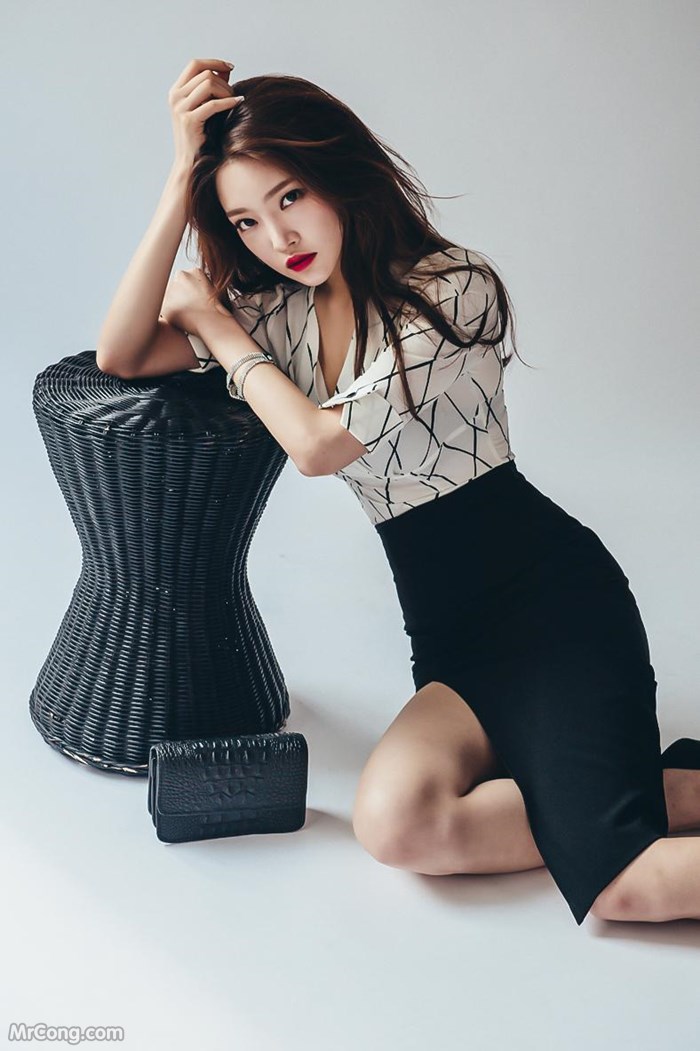 Beautiful Park Jung Yoon in the April 2017 fashion photo album (629 photos) photo 30-4