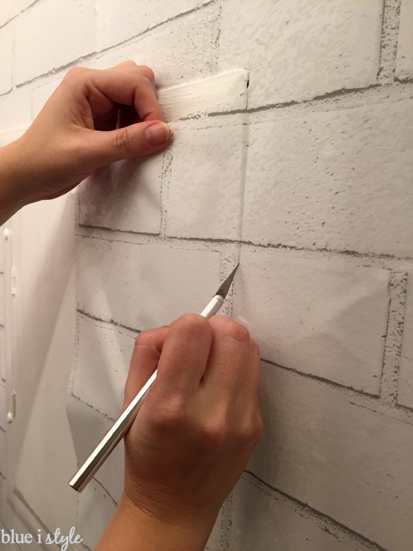 {diy with style} How to Install Temporary, Removable Wallpaper Blue i Style Creating an