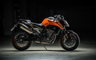 KTM-Duke-790-perfil KTM-Duke-790-perfil