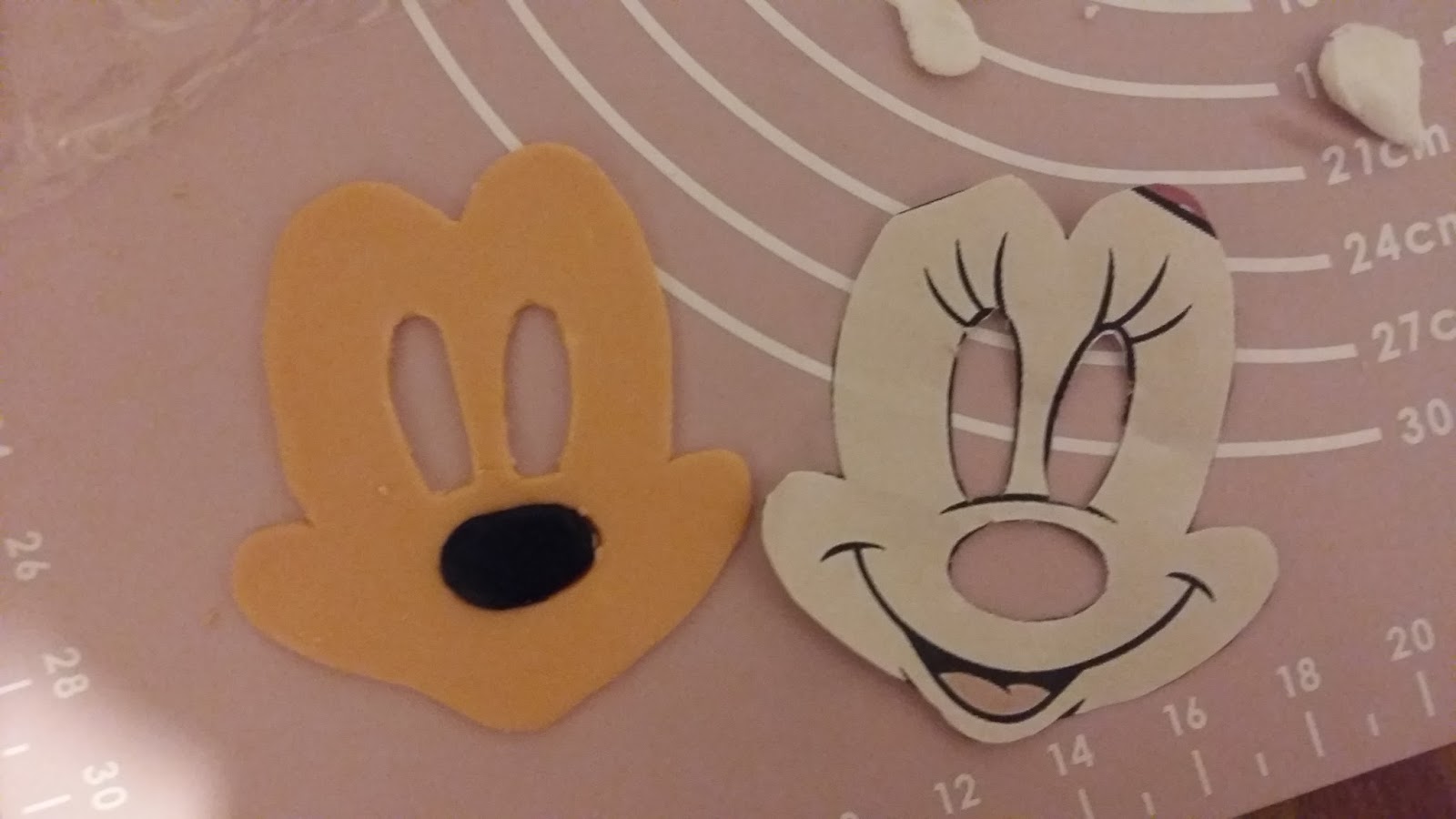 Kiras Bakery Minnie Mouse Torte Birthday Cake Motivtorte