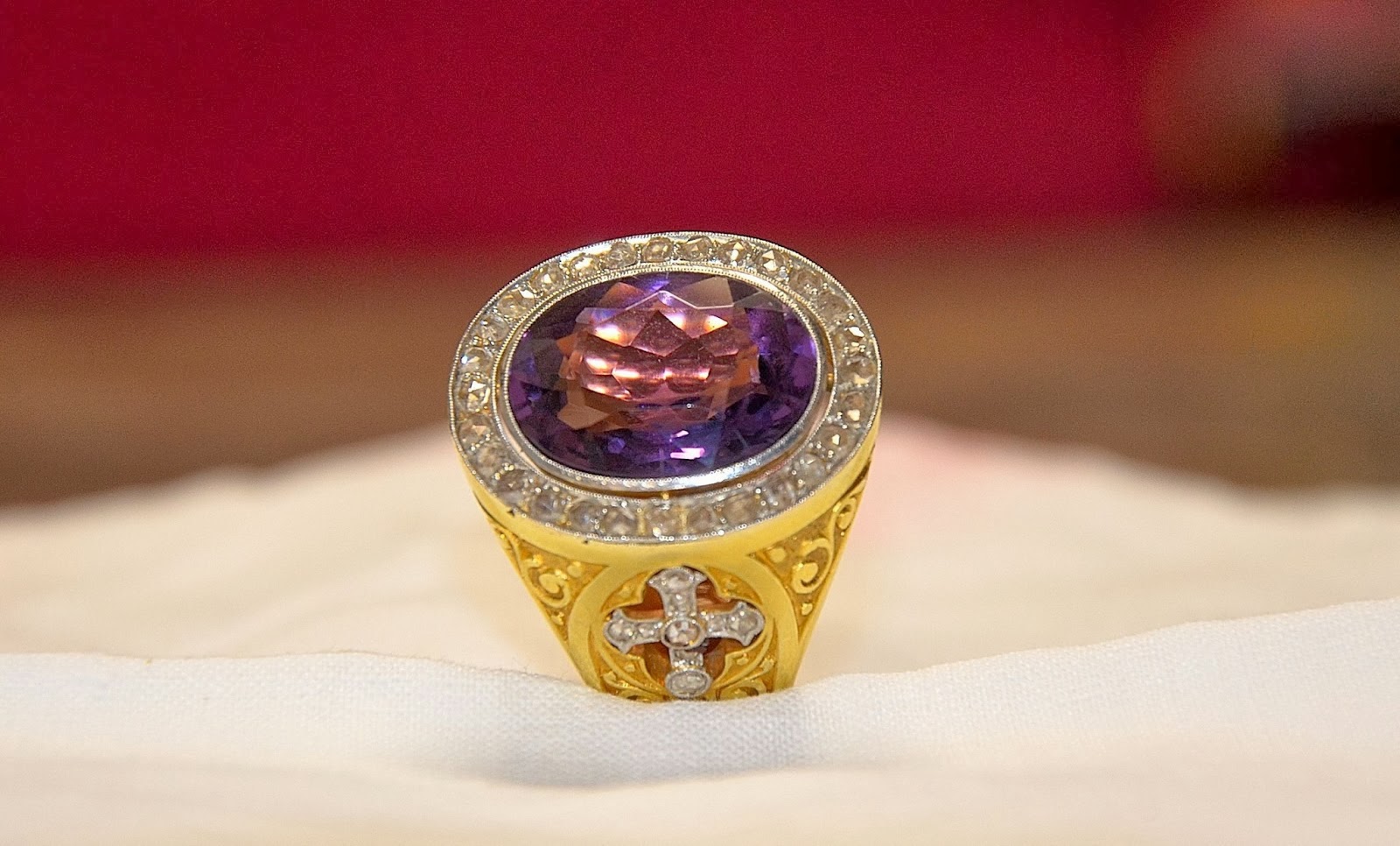 Ut unum sint: Insignias episcopales