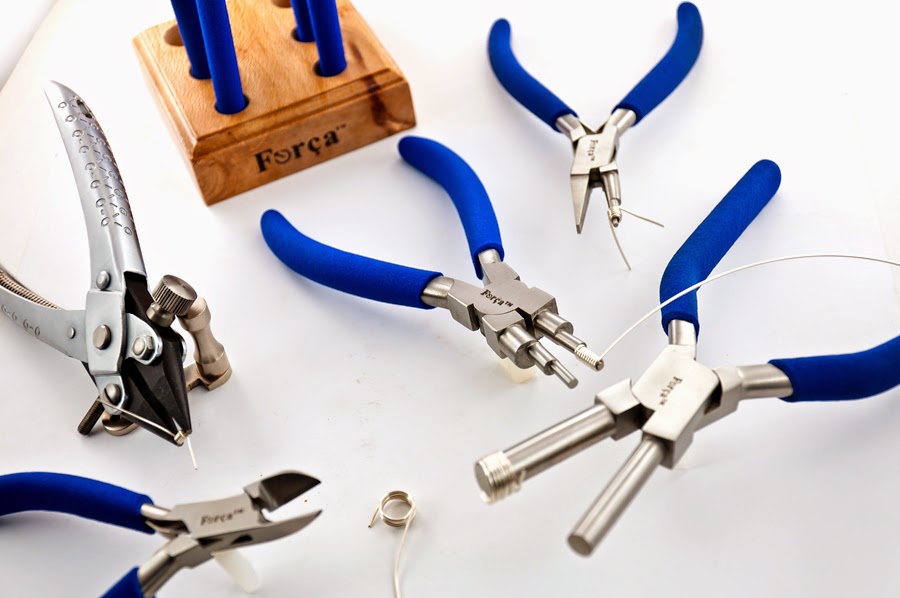 Jewelry Making Tools Uses and Tips... Which Pliers Should I use to make Perfect Jump Rings?