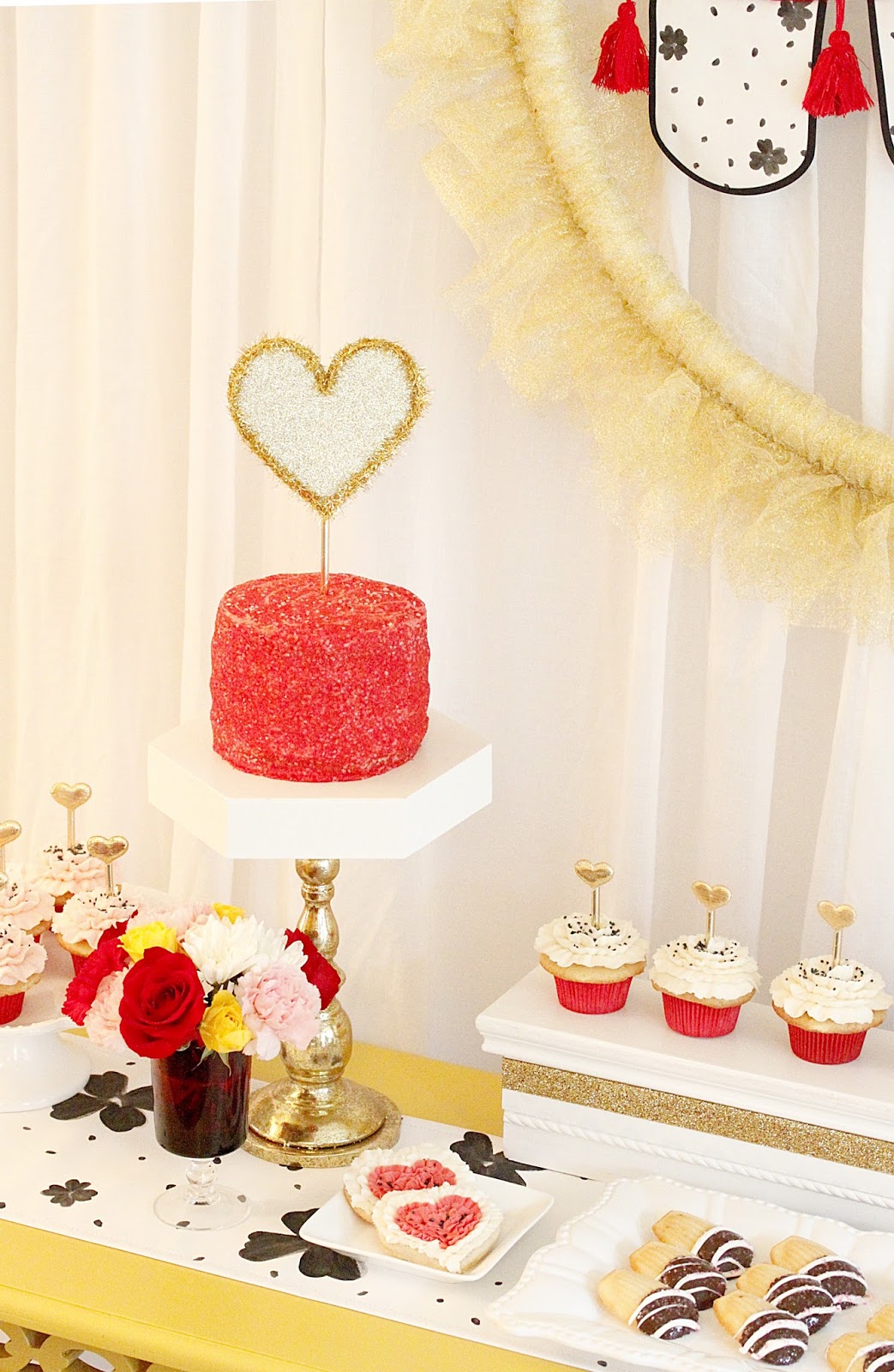 Pee wee A Lovely Design: How to host a Valentine Making Party for littles