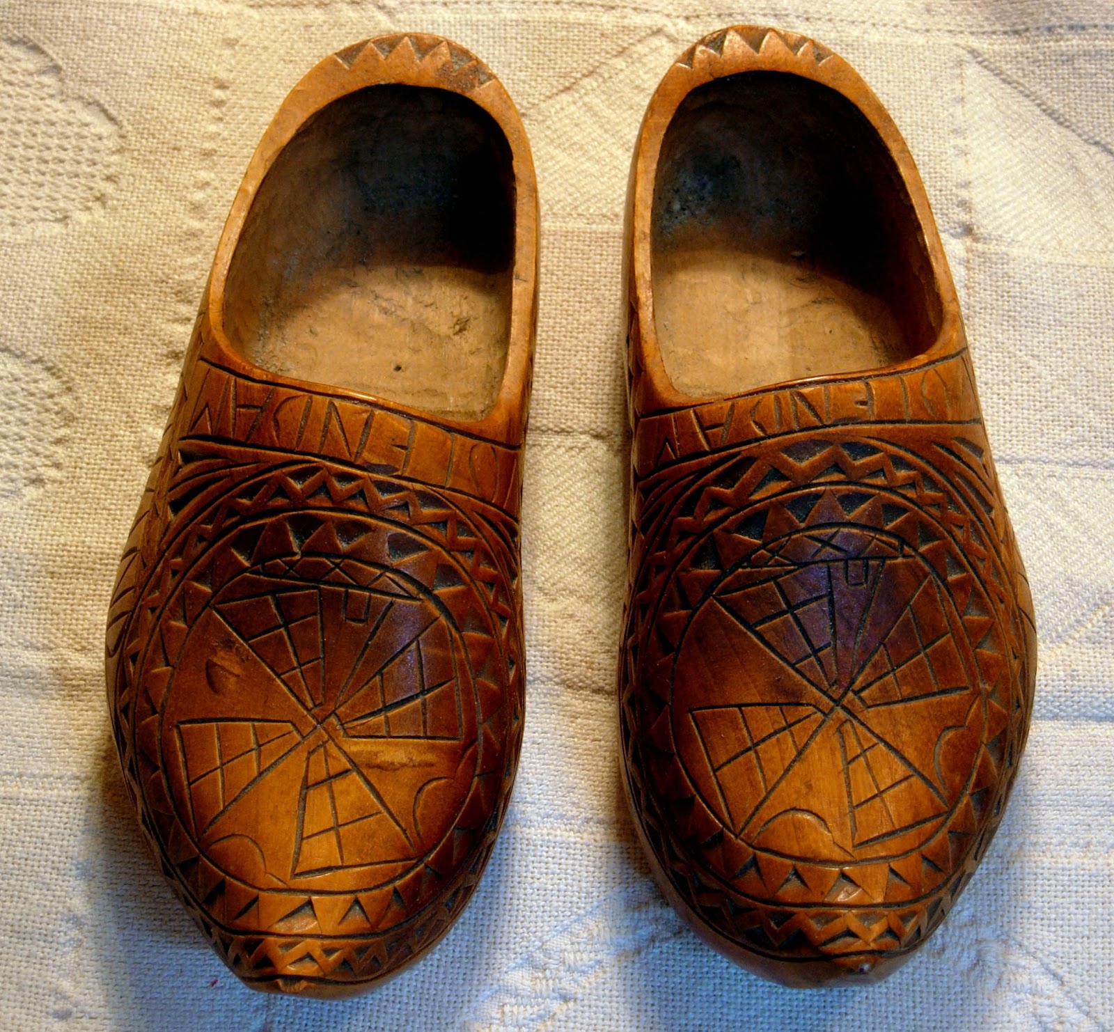 MotherBedford: Dutch Wooden Shoes
