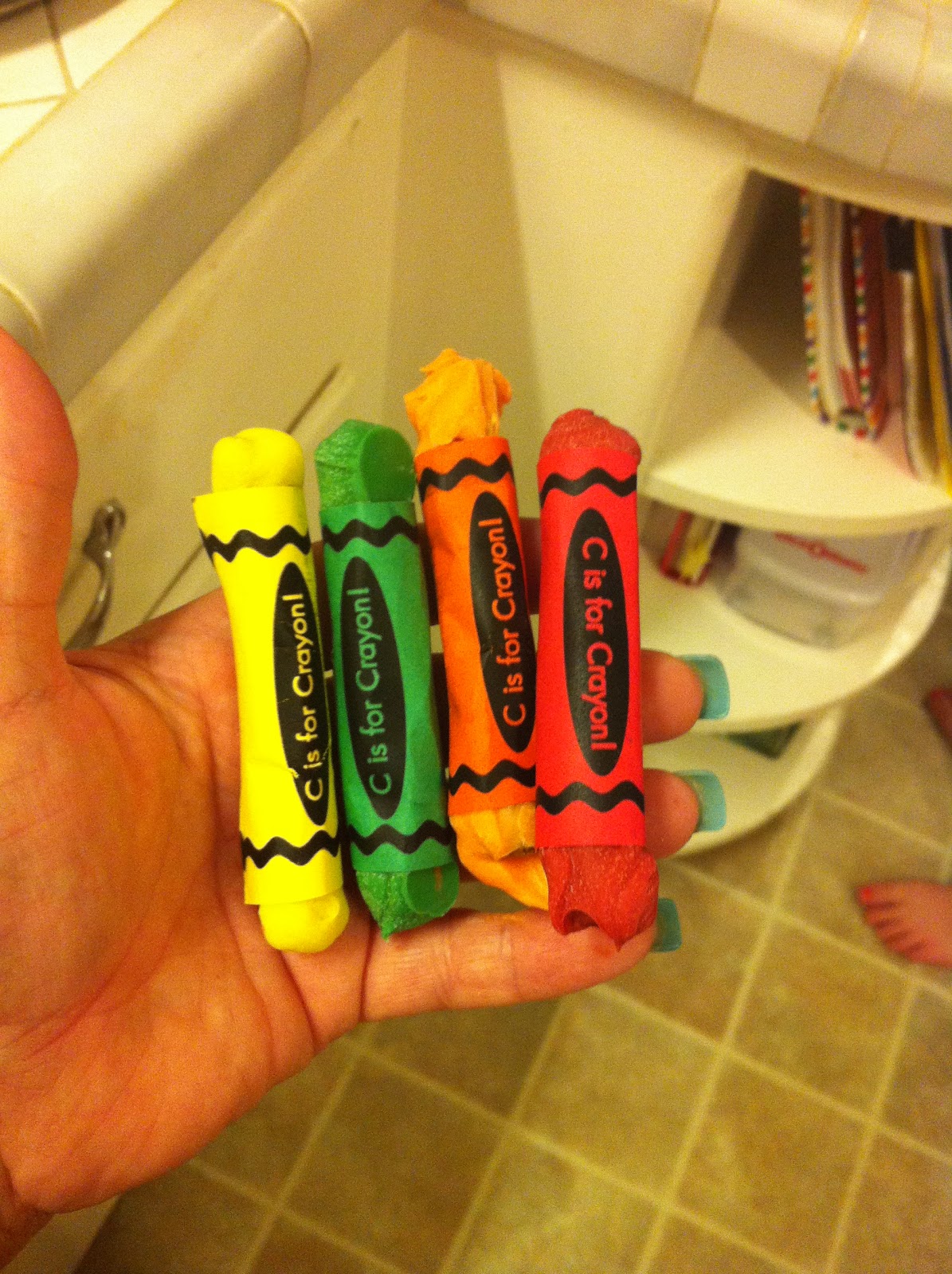 girlmakesgoodies Edible Crayons