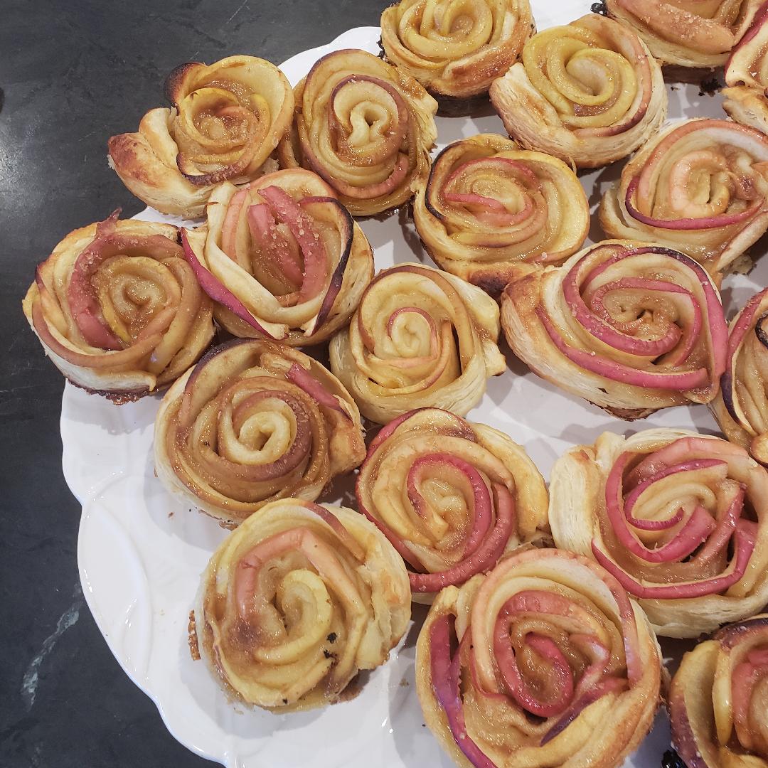 Phillis Carey The Casual Gourmet Caramel Apple Roses for Valentine's Day