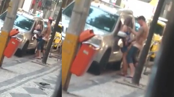 loira-gostosa-fodendo-na-rua-flagrante-porno