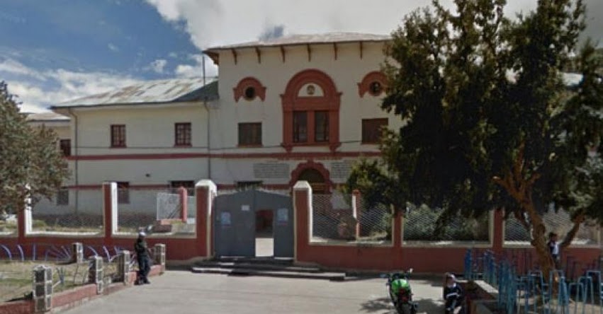 Denuncian secuestro y bullying en el colegio María Auxiliadora en la DRE puno Denuncian secuestro y bullying en el colegio María Auxiliadora en la DRE puno