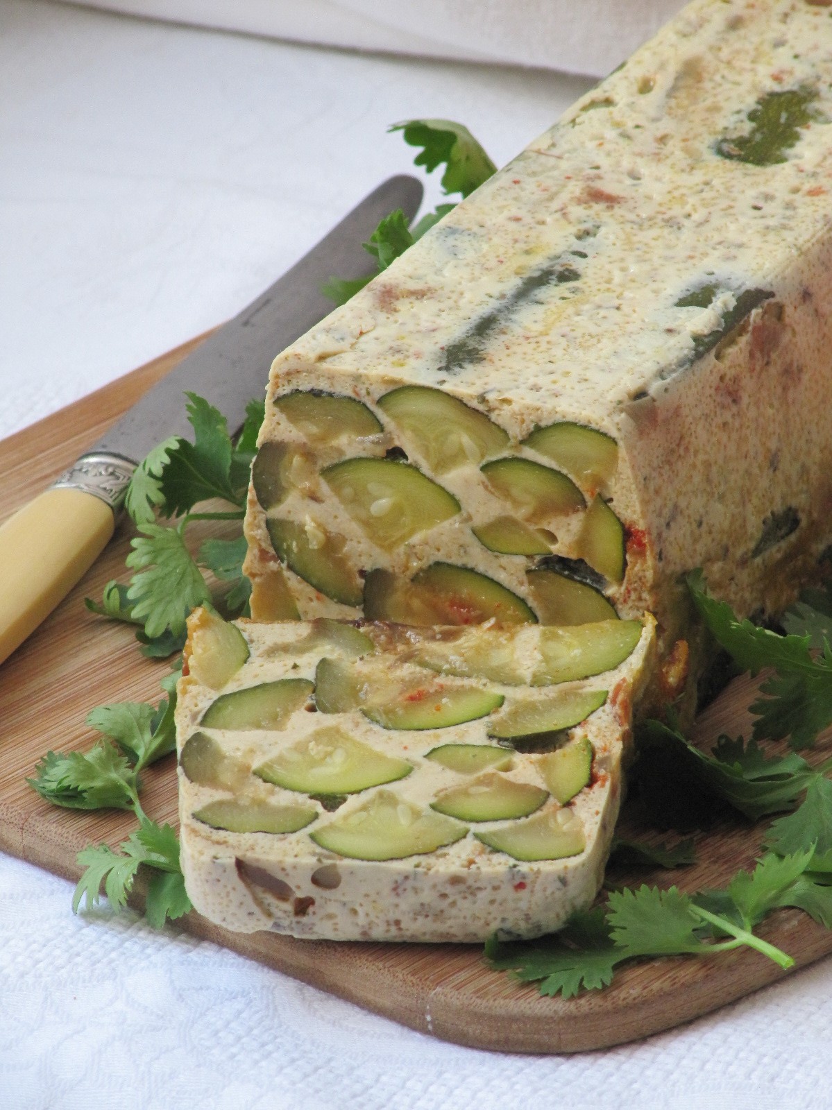 La Cuisine D Ici Et D Isca Pain De Courgette Au Pesto Rosso Flan