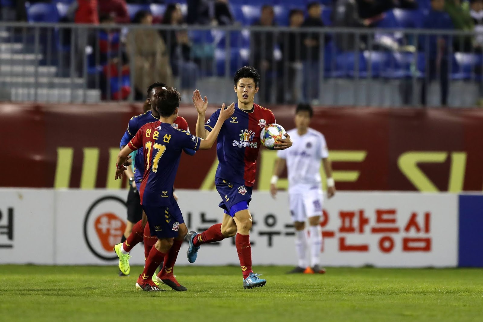 Сувон сеул прогноз. Сувон сити. Сувон сеул прогноз. Сеул (футбольный клуб). Инчхон южная корея.