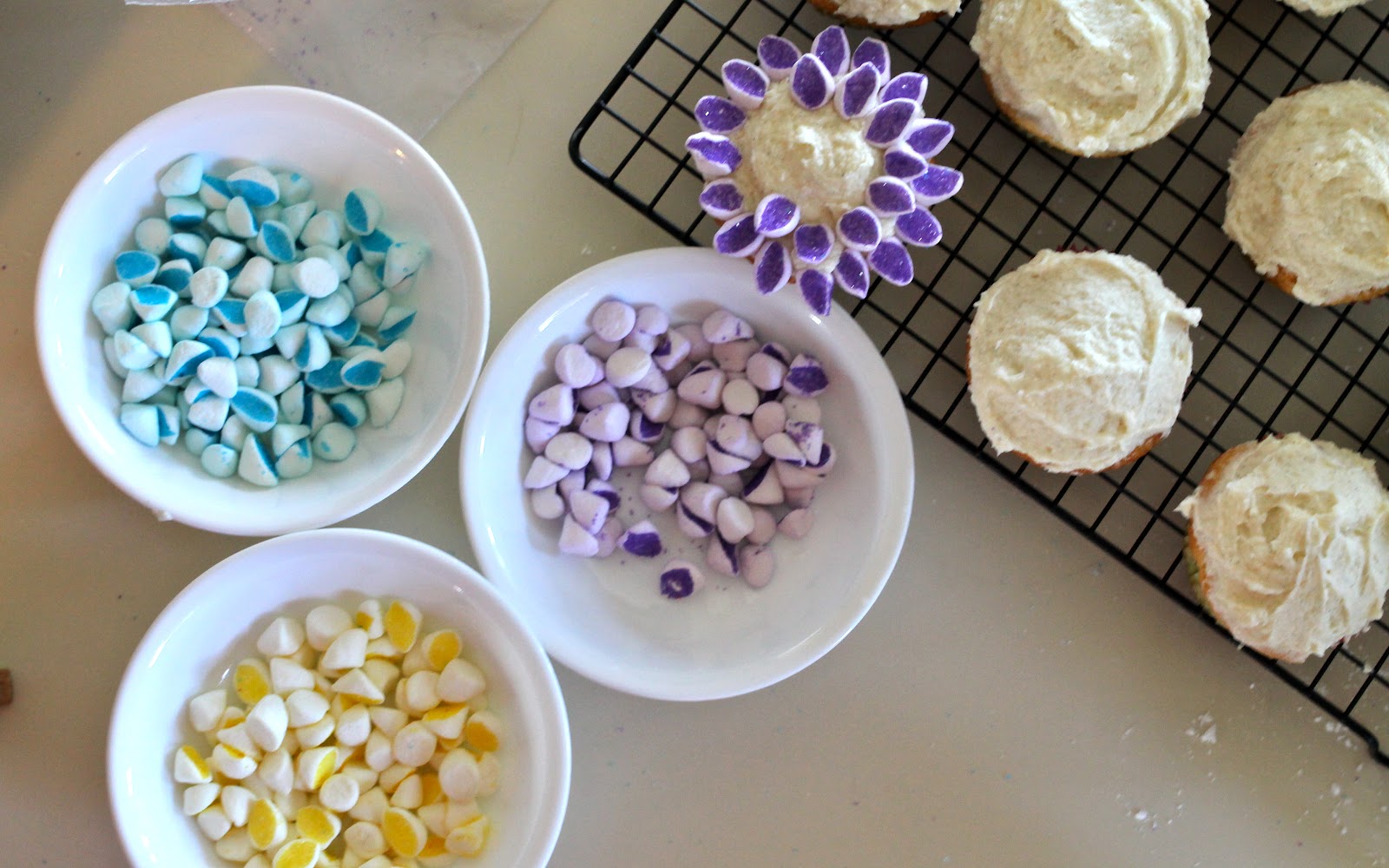 Yammie's Noshery Marshmallow Flower Cupcakes