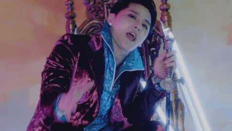 Junsu đẹp trai 'dễ sợ', khoe vũ đạo sexy trong MV mới ra lò - Ảnh 3 Junsu dep trai 'de so', khoe vu dao sexy trong MV moi ra lo - Anh 3