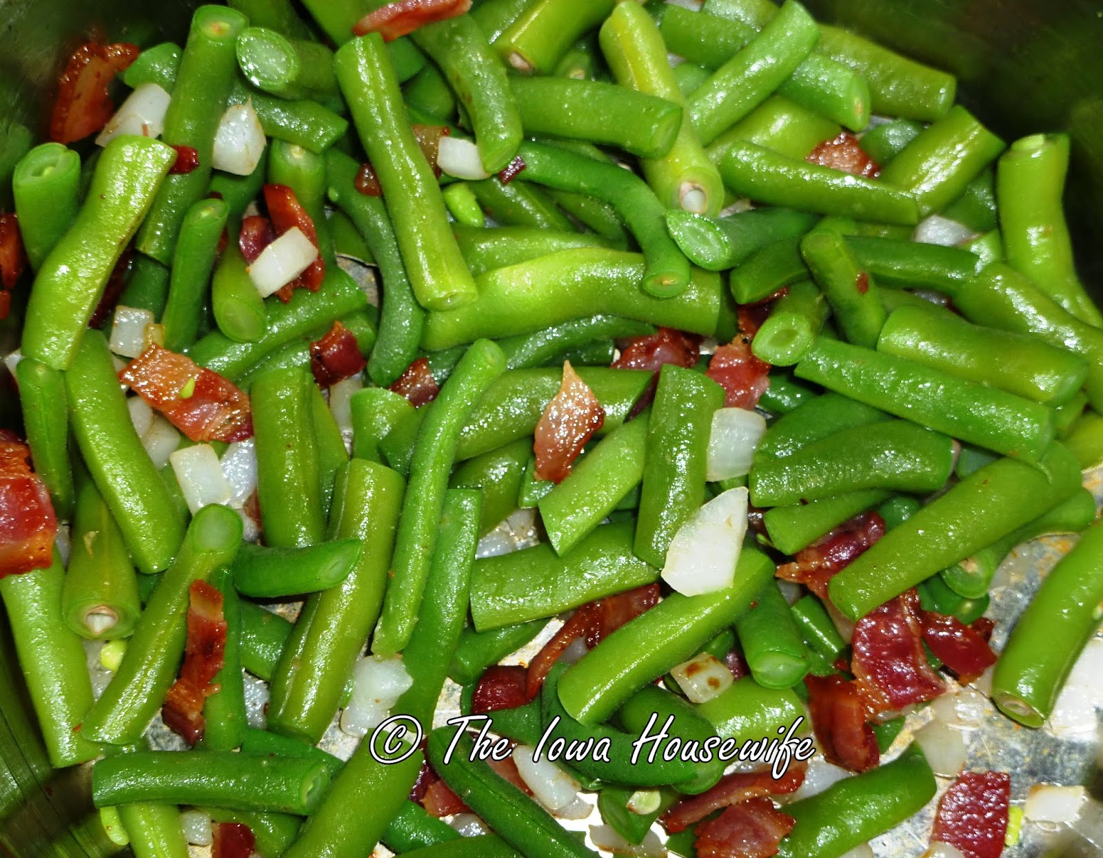 The Iowa Housewife Cooking with Lard...Old Fashioned Green Beans