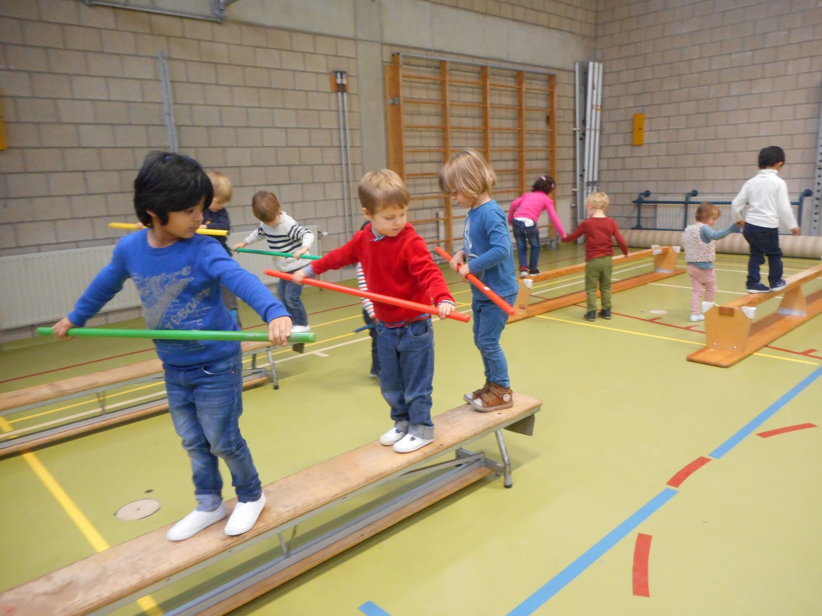 kleuterturnen-met-juf-marleen-evenwicht-in-statische-en-dynamische