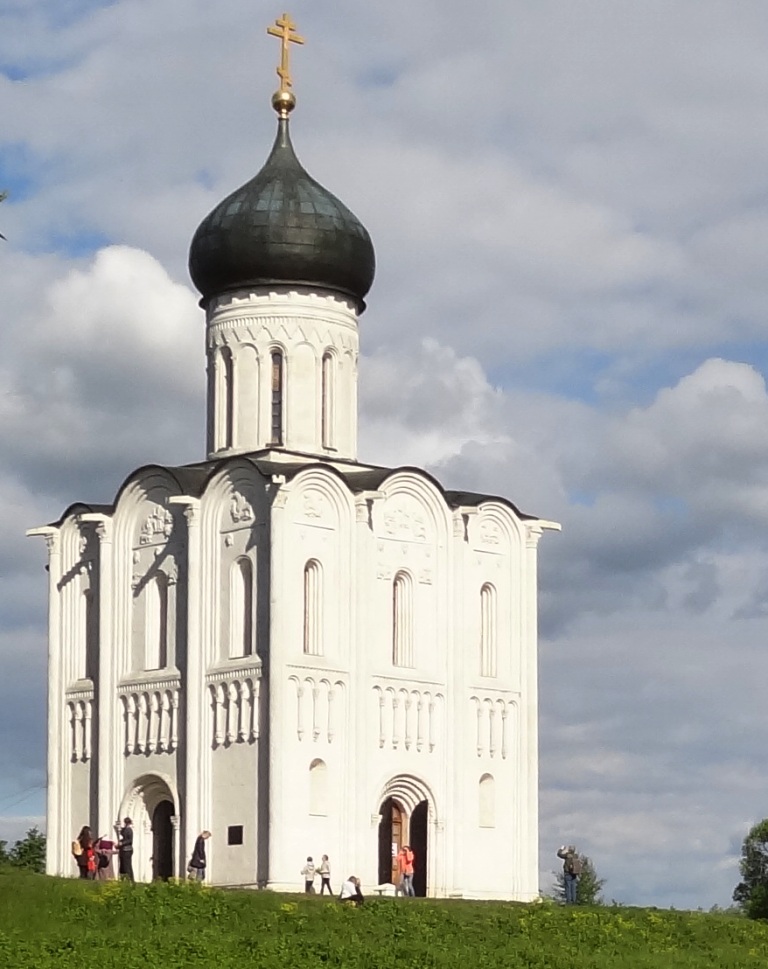 белый покров 5 букв