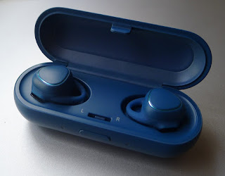 Samsung Gear IconX charging case