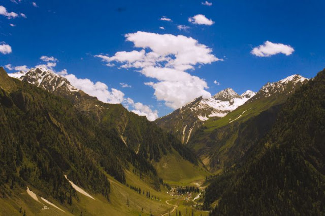 Top 10 North Indian Destinations That You Should Suerly Visit This Summer Top 10 North Indian Destinations That You Should Suerly Visit This Summer