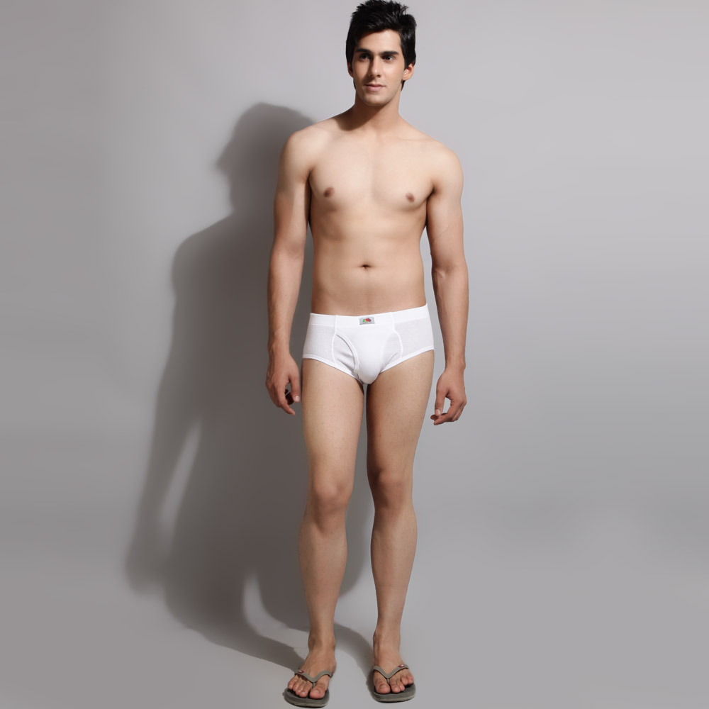 Cute Indian underwear model: Hunk in briefs 