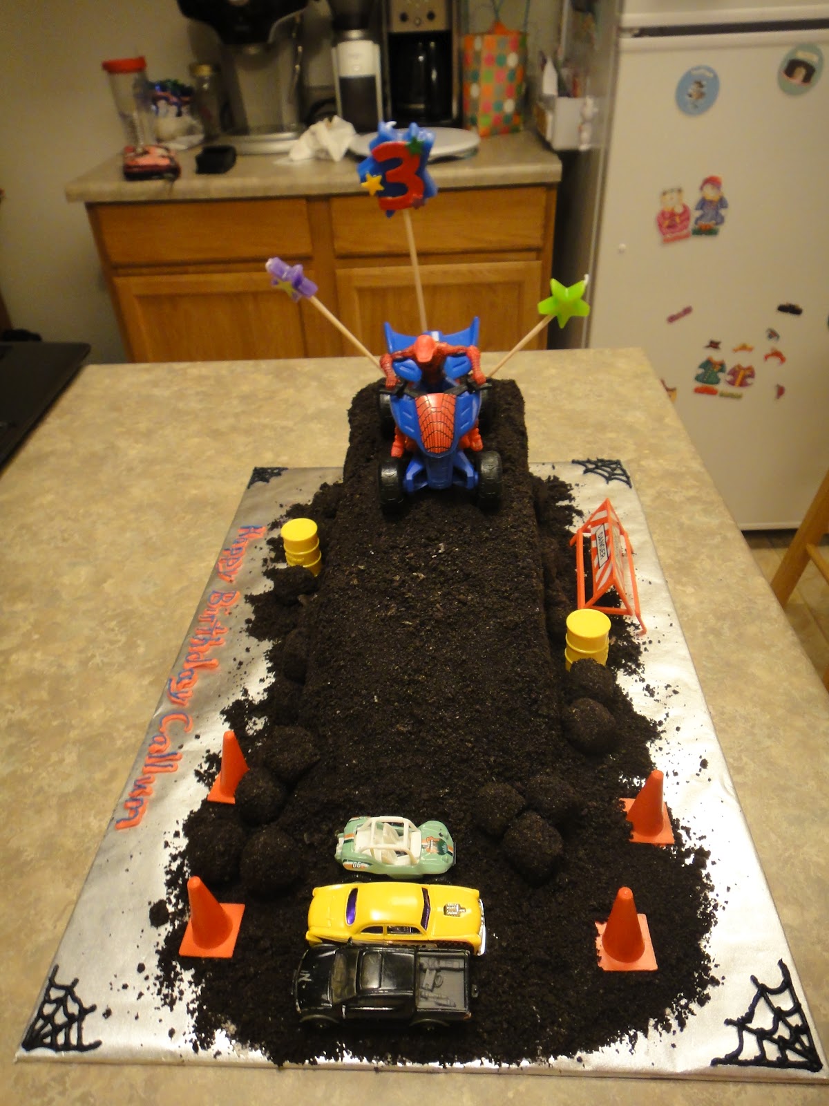 Kims Cakes and Crumbs: Spider man Cake