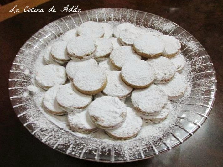 Mantecados  de  almendras