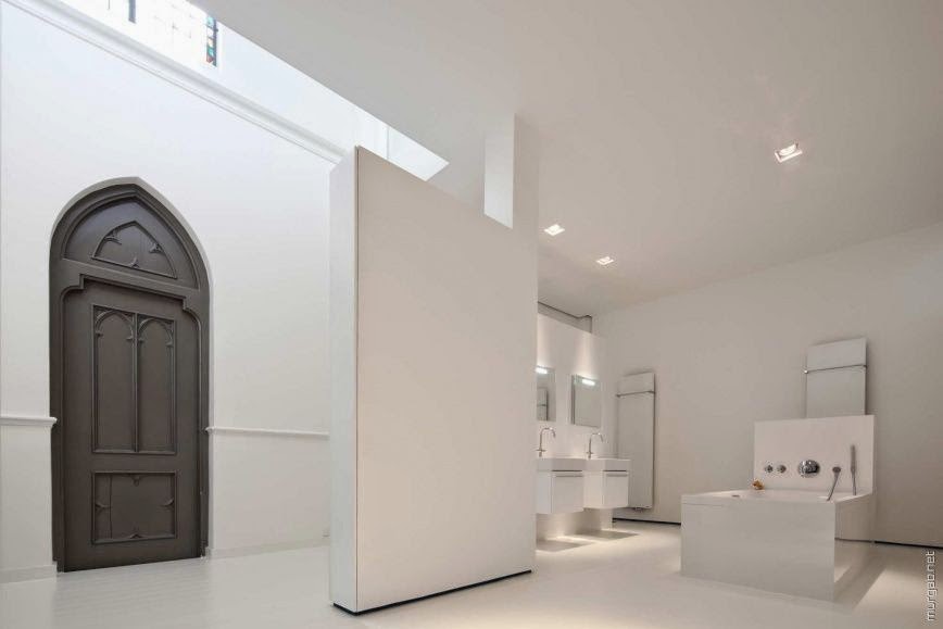 Dosis Arquitectura: Una antigua Iglesia transformada en una muy amplia