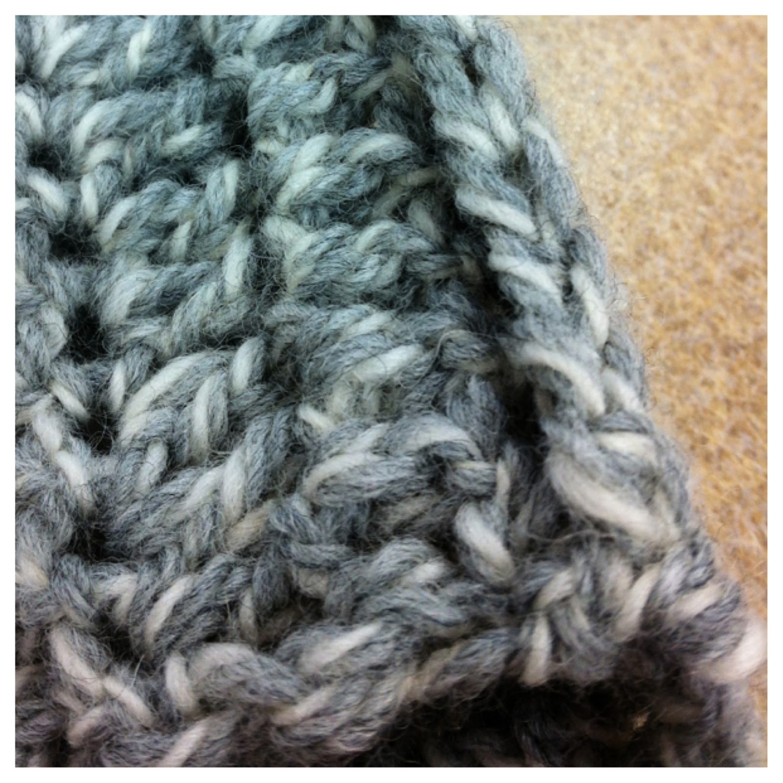 After a Fashion Designs: How To : Crochet Circle Scarf