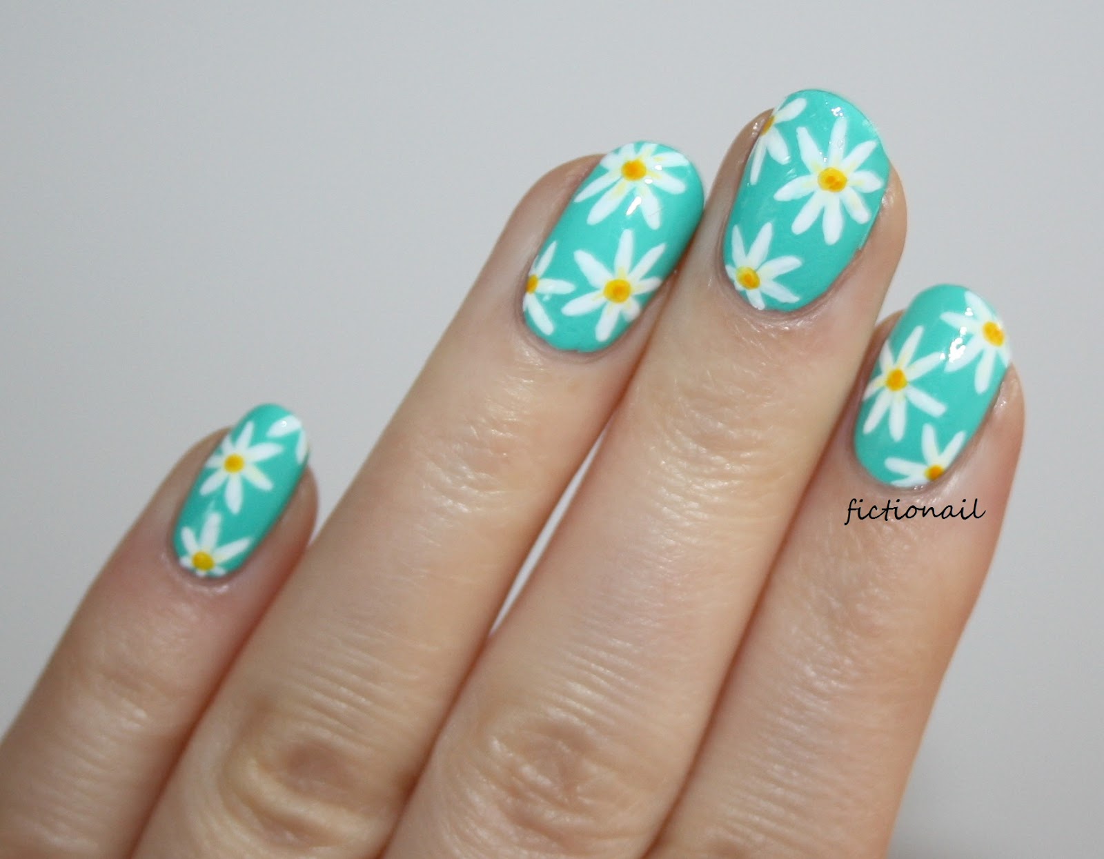 4. Nail Art Inspiration: Daisy and Studs - wide 5