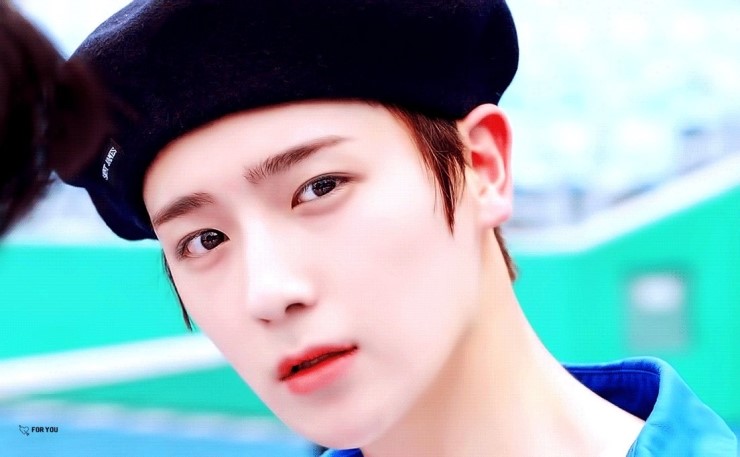 베레모 착장한 더보이즈 하드털이.jpgif | 인스티즈