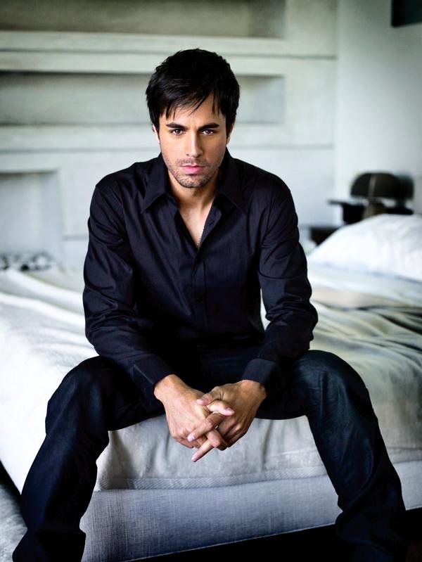 Video enrique iglesias ayer i see enrique is still promoting tracks off