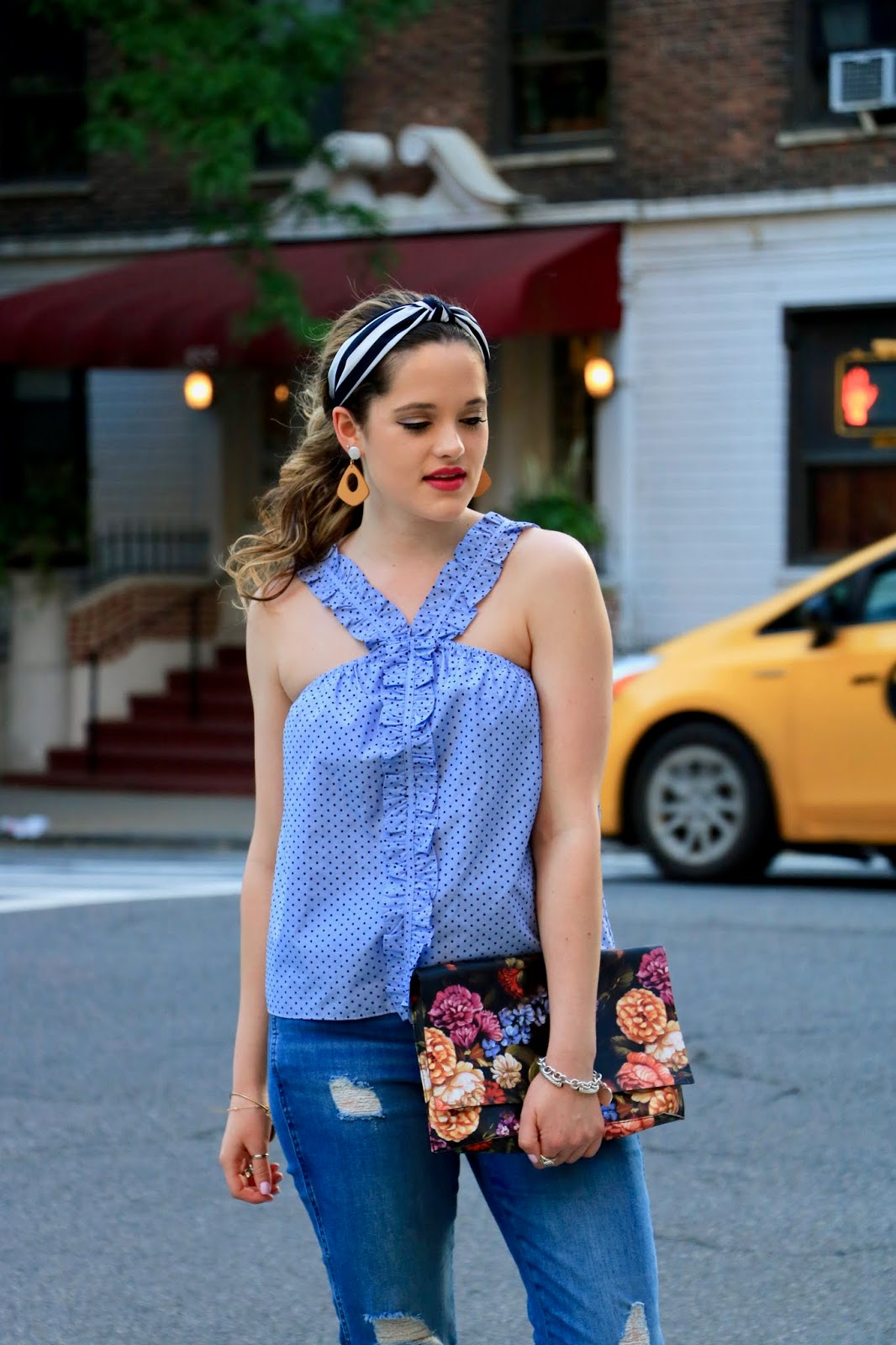 Fashion blogger Kathleen Harper wearing a spring outfit in New York City.