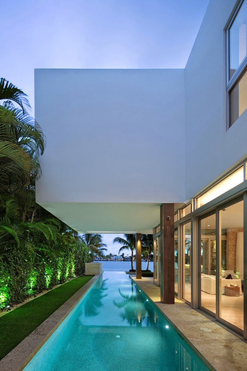 Classic Home Design Wonderful Biscayne Bay Residence by Strang