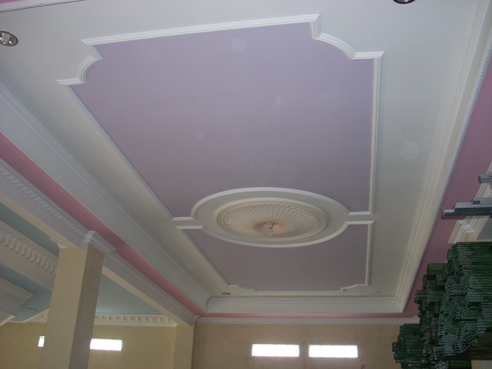 PERBANDINGAN PLAFON GYPSUM DAN PLAFON GRC FiberCement PERBANDINGAN PLAFON GYPSUM DAN PLAFON GRC FiberCement