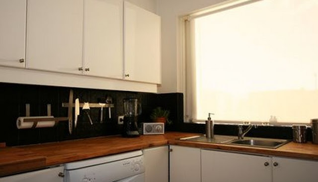 how to fix kitchen cabinet doors that won't close how to fix kitchen cabinet doors