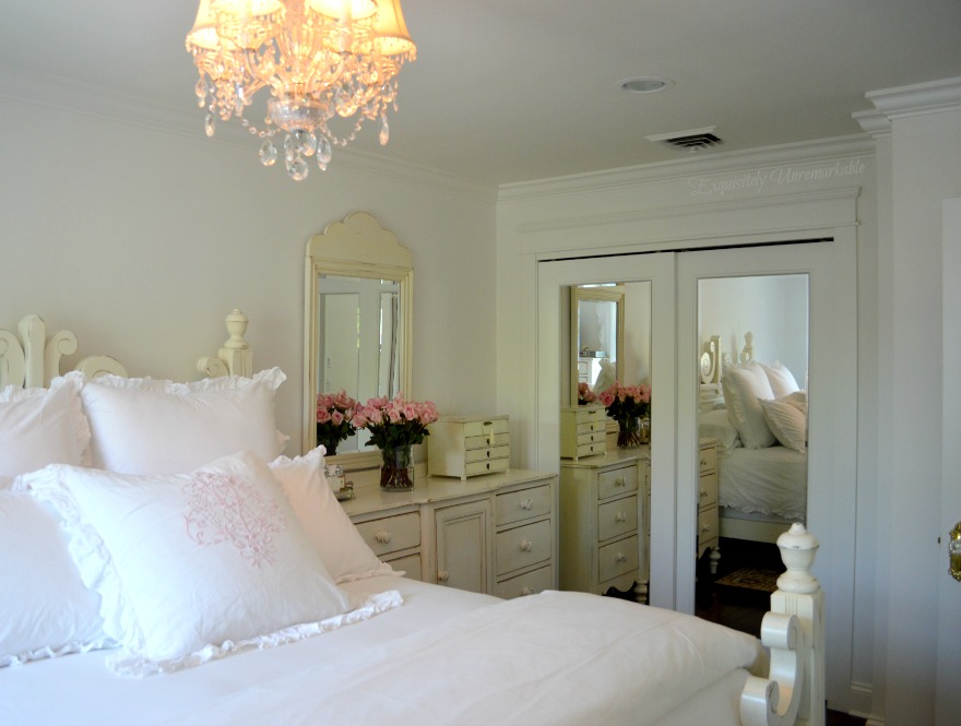Shabby Chic White Bedroom