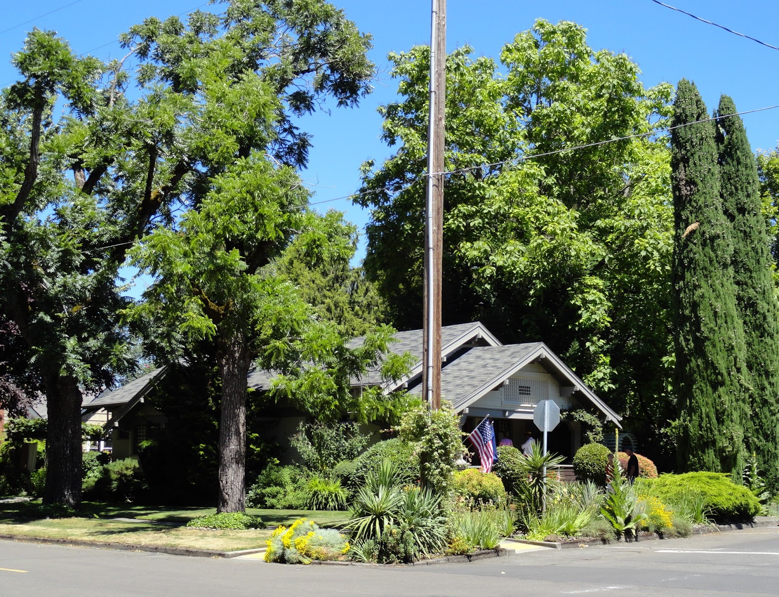 danger garden Back to Salem and my visit to the Cornwell Garden