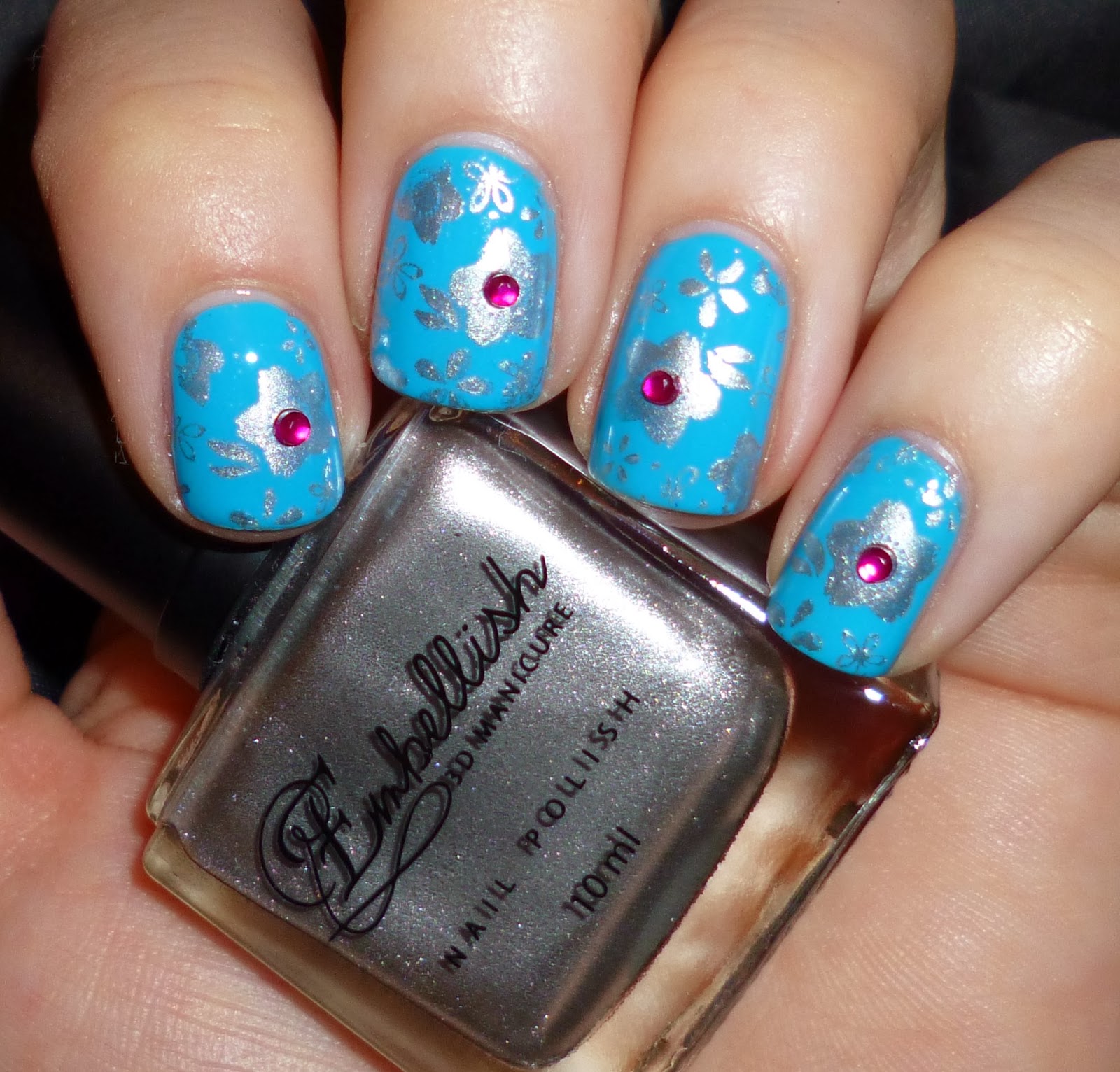 Lou is Perfectly Polished: Blue Glint and Flowers