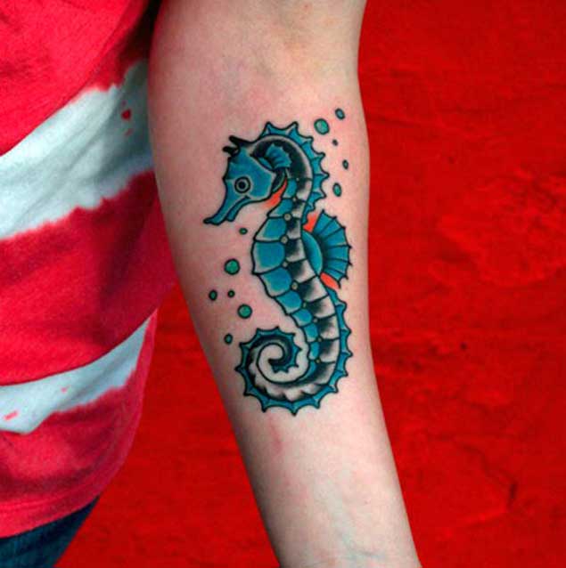 Estilo tradicional caballito de mar Tattoo