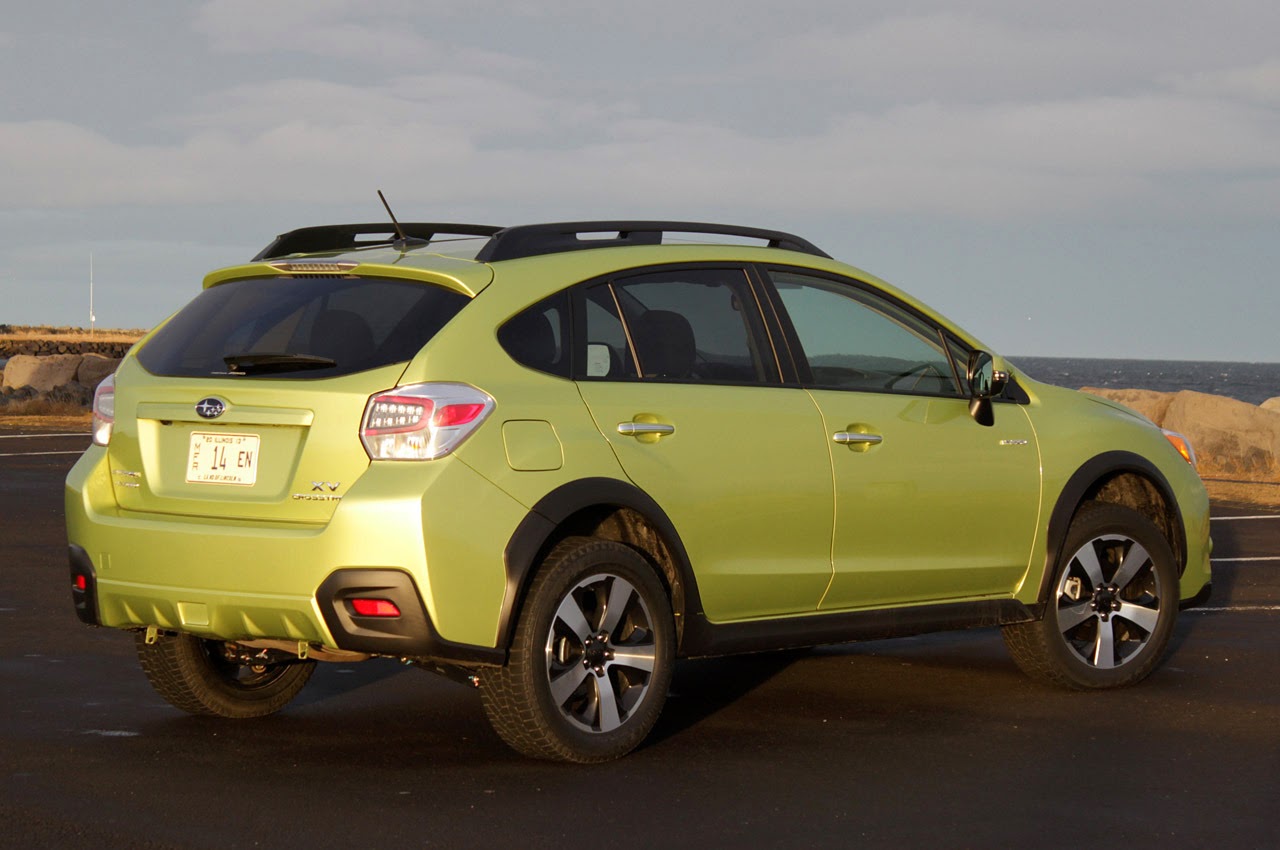 © Automotiveblogz 2014 Subaru XV Crosstrek Hybrid First